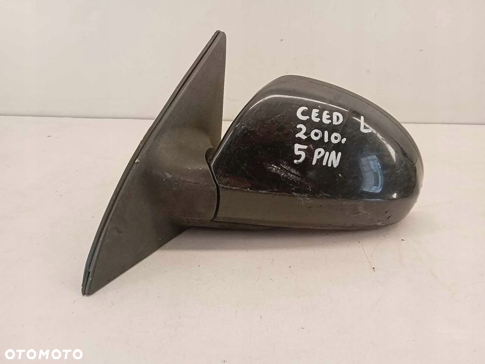 LUSTERKO LEWE PRZEDNIE KIA CEED 06-09 5 PIN - 1