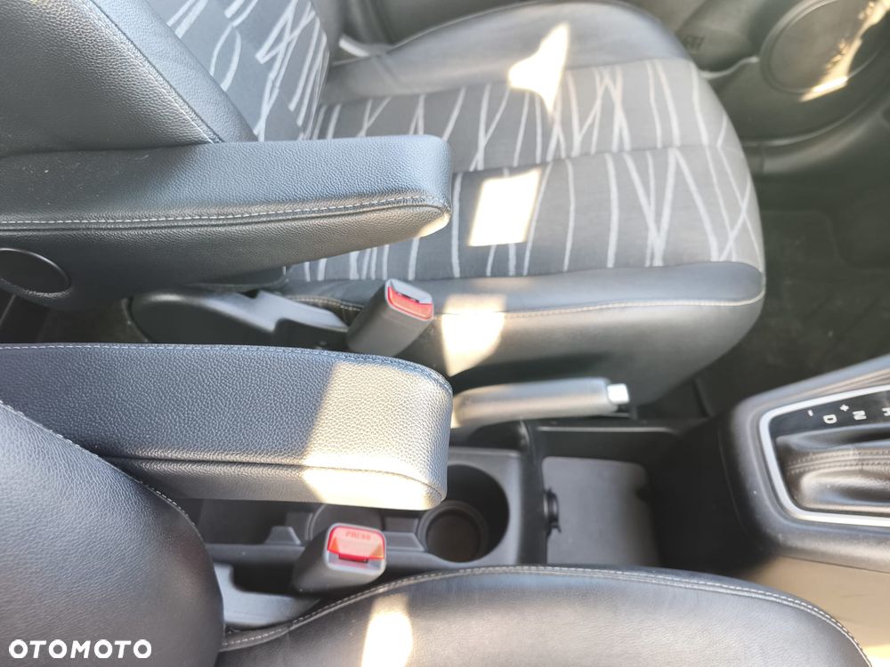 Kia Venga - 29