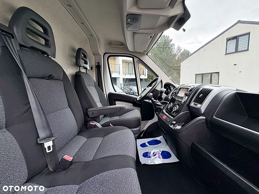 Fiat Ducato 2.0 MultiJet na zwykłym suchym pasku Klima Navi Kamera PDC Bluetooth USB Wspomaganie Centralny Elektryka Rozrząd po wymianie Oryg 176 tys km 2016 rok - 26