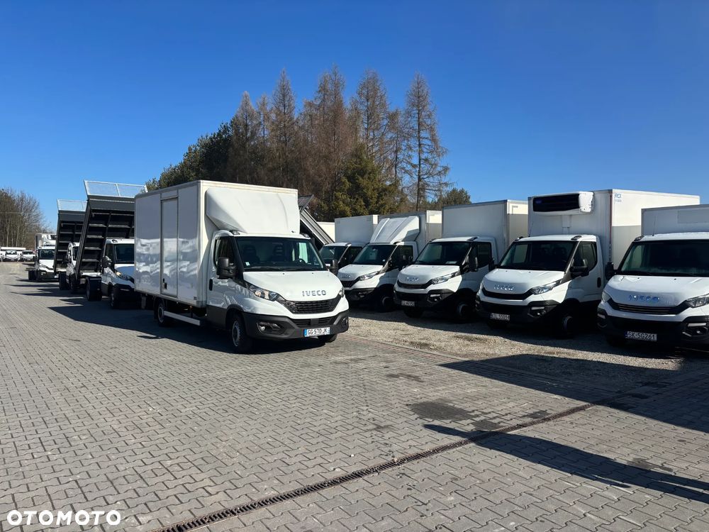 Iveco IVECO  DAILY 35S14 35C18 50C15 50C17 35C14 35C15 35C17 35C18 70C17 72C15 70C18 KONTENER MEBLOWY MEBLOWÓZ