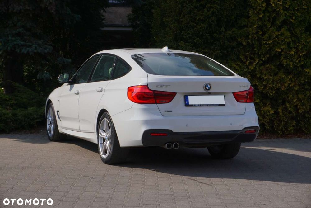 BMW 3GT 330i GPF xDrive - 7