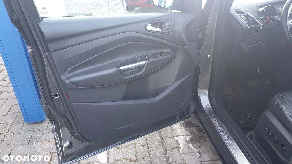 Ford Kuga 2.0 TDCi 4x4 Titanium - 18