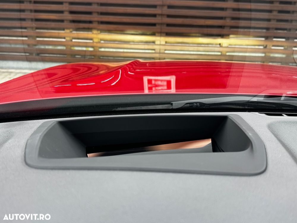 BMW Seria 3 330e xDrive Aut. Luxury Line - 36