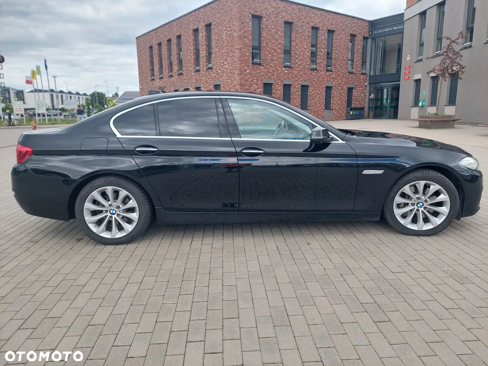 BMW Seria 5 525d xDrive Modern Line - 7