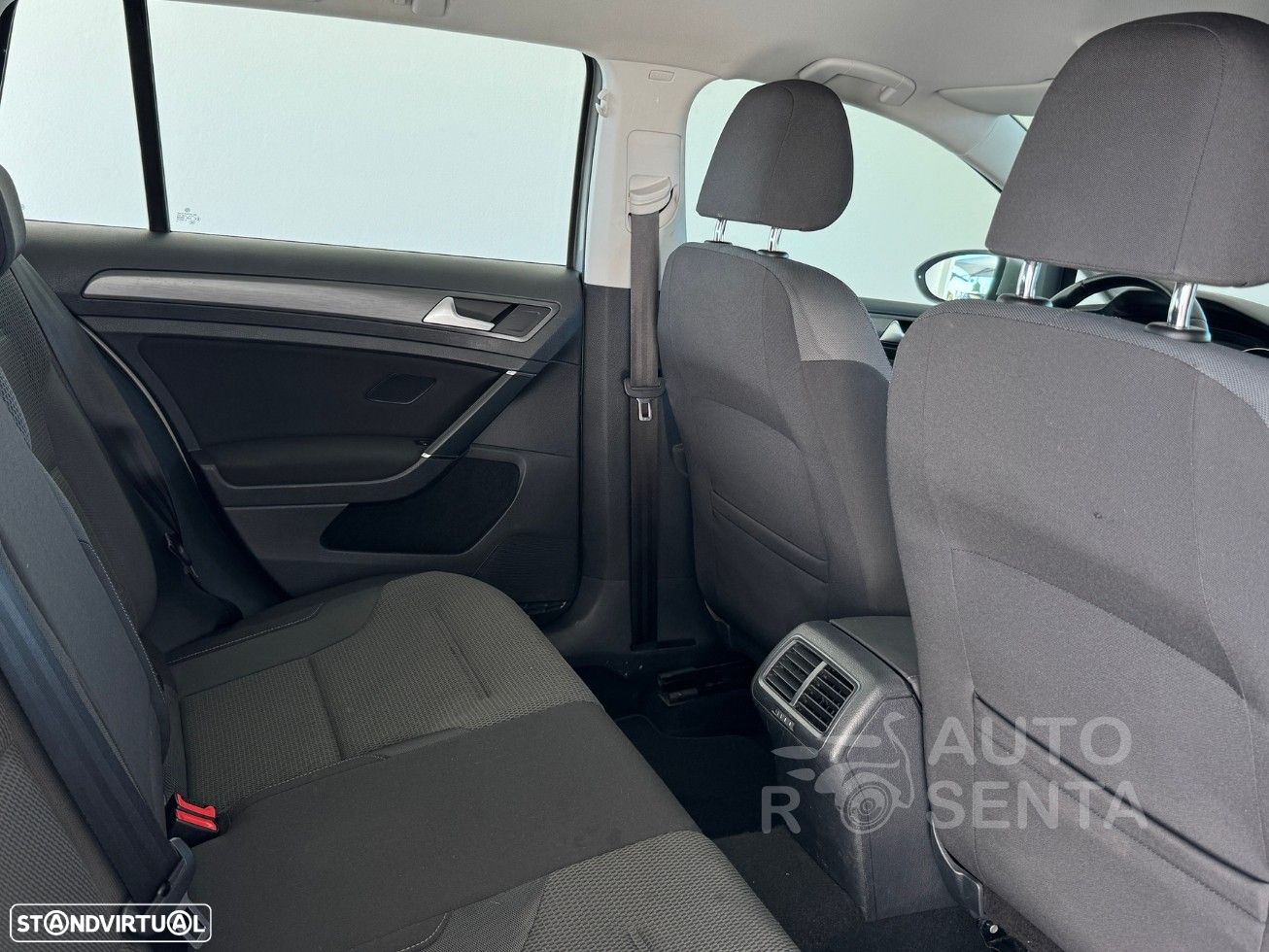 VW Golf Variant 1.6 TDi Highline - 17