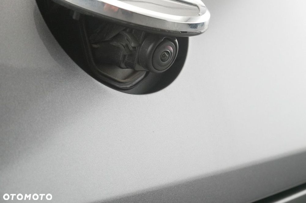 Mercedes-Benz CLA - 17