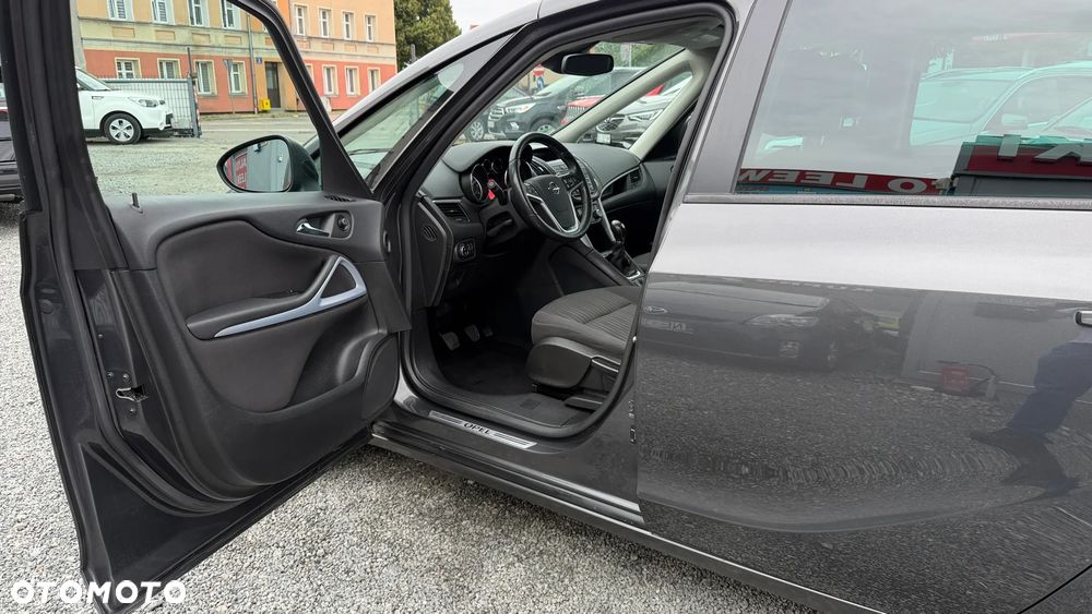 Opel Zafira - 28
