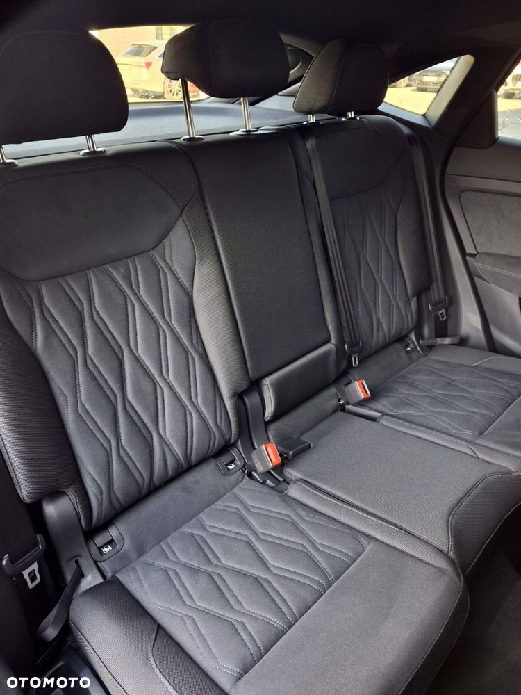 Audi Q3 Sportback - 18