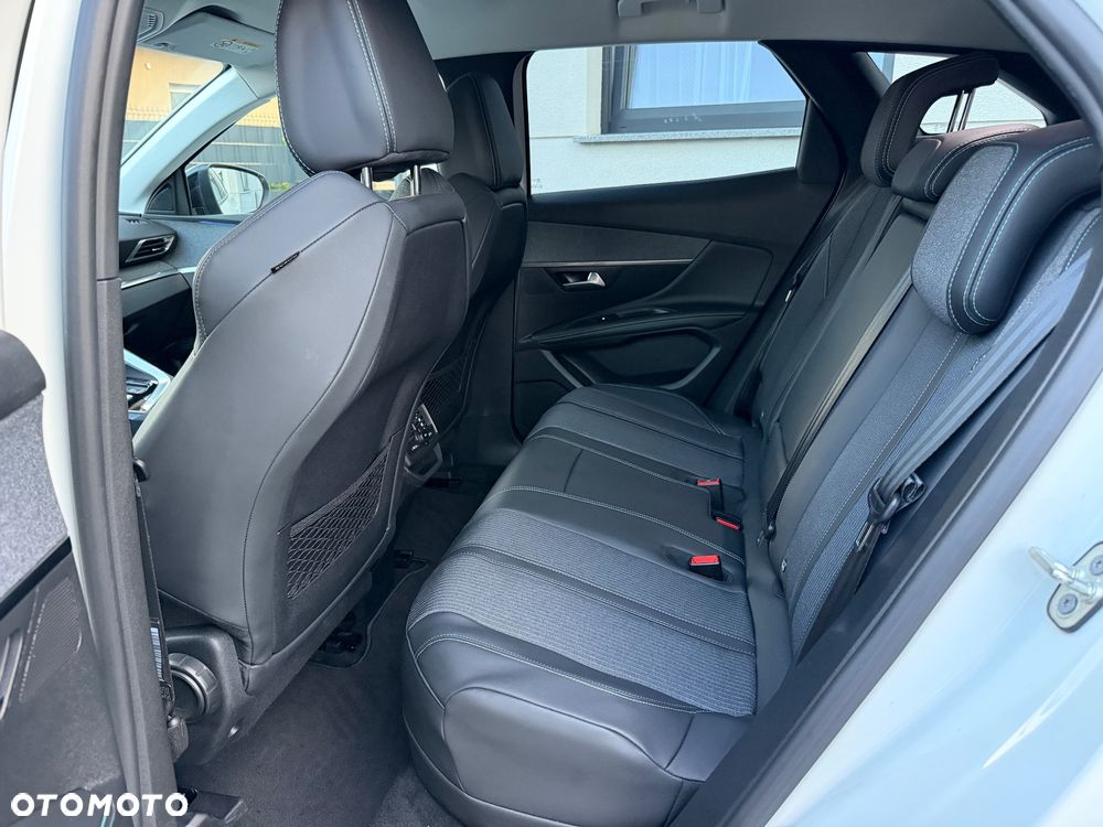 Peugeot 3008 1.6 PureTech HYbrid Allure S&S EAT8 - 30