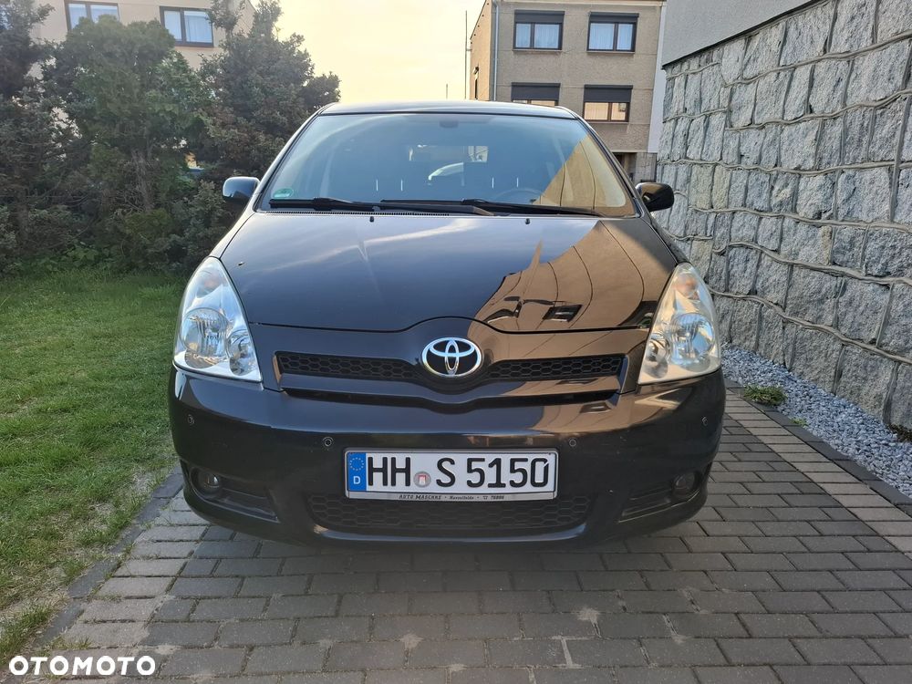 Toyota Corolla Verso - 1