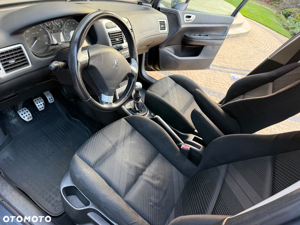 Peugeot 307 1.6 HDi - 15