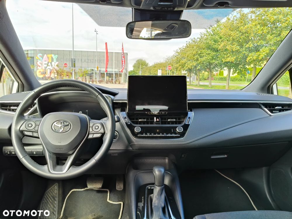 Toyota Corolla 1.8 Hybrid Comfort - 13