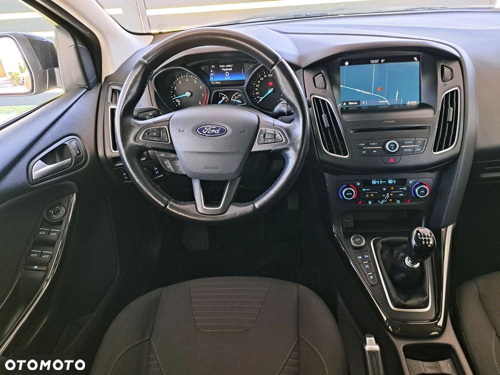 Ford Focus - 9
