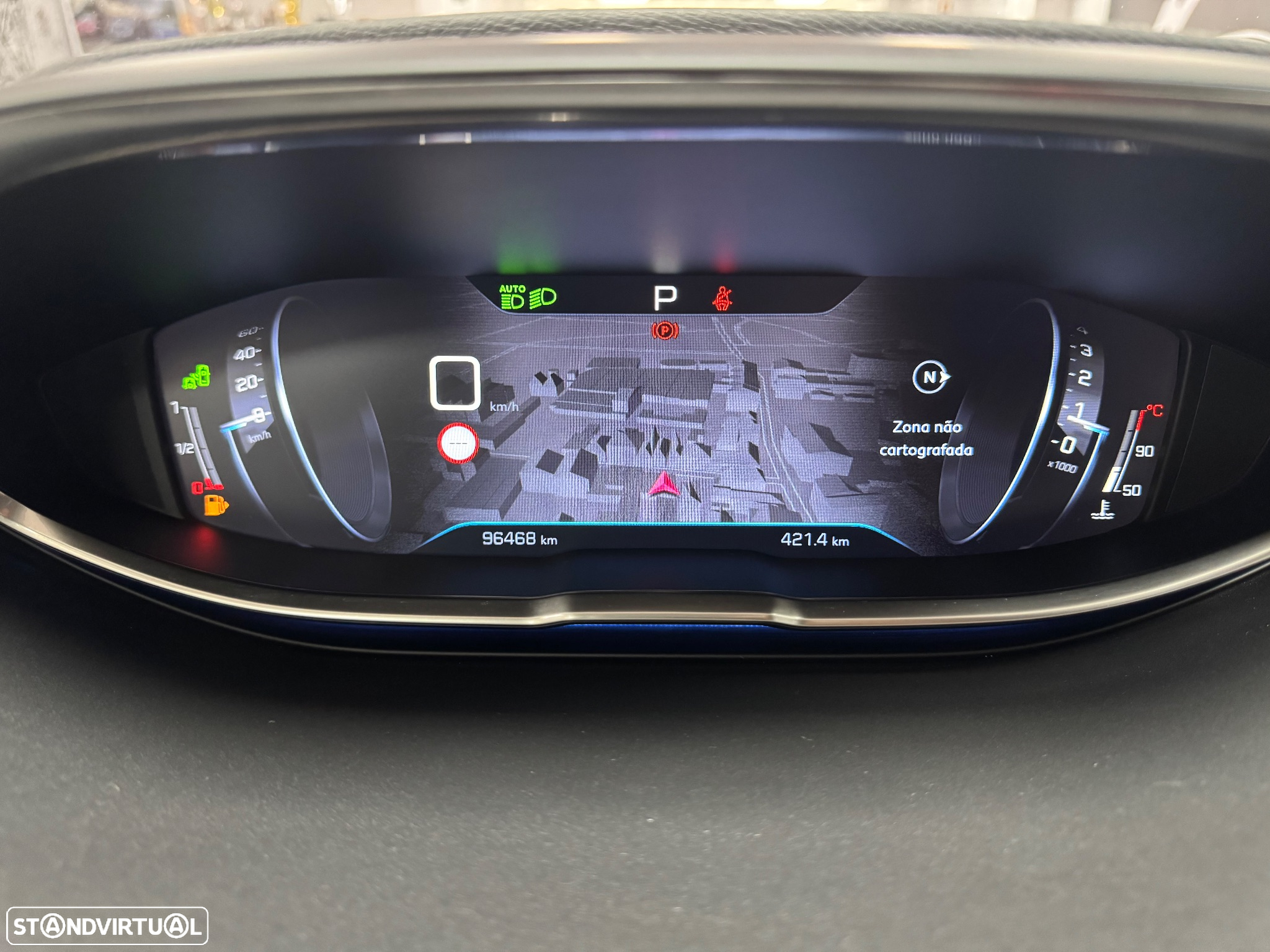 Peugeot 3008 PureTech 130 Stop & Start GPF EAT8 Allure - 32