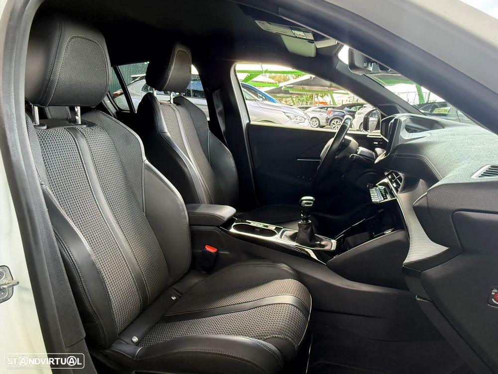 Peugeot 208 1.5 BlueHDi GT - 23