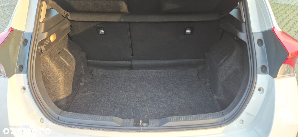 Toyota Auris 1.6 Active - 12