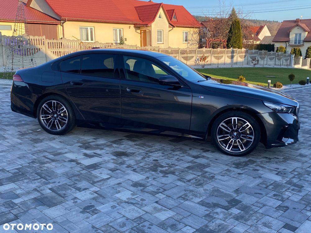 BMW Seria 5 520d xDrive - 10