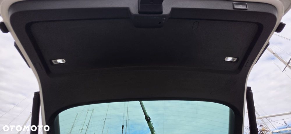 Skoda Superb 2.0 TDI SCR 4x4 Scout DSG - 29