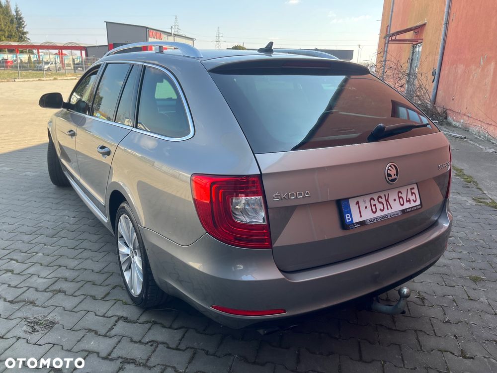 Skoda Superb 2.0 TDI Exclusive - 12