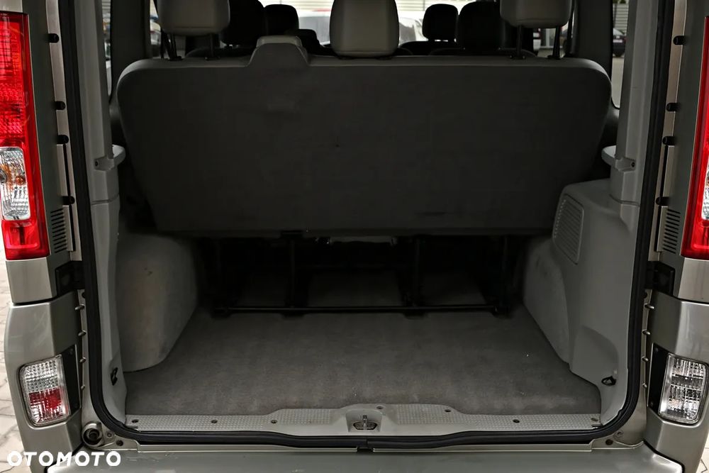 Opel Vivaro - 39