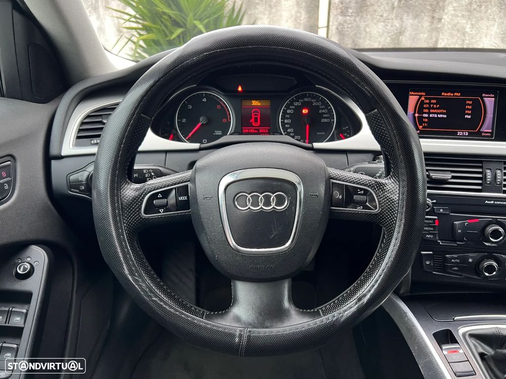 Audi A4 Avant 2.0 TDi - 11