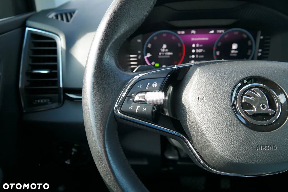 Skoda Karoq 1.5 TSI ACT Style DSG - 17
