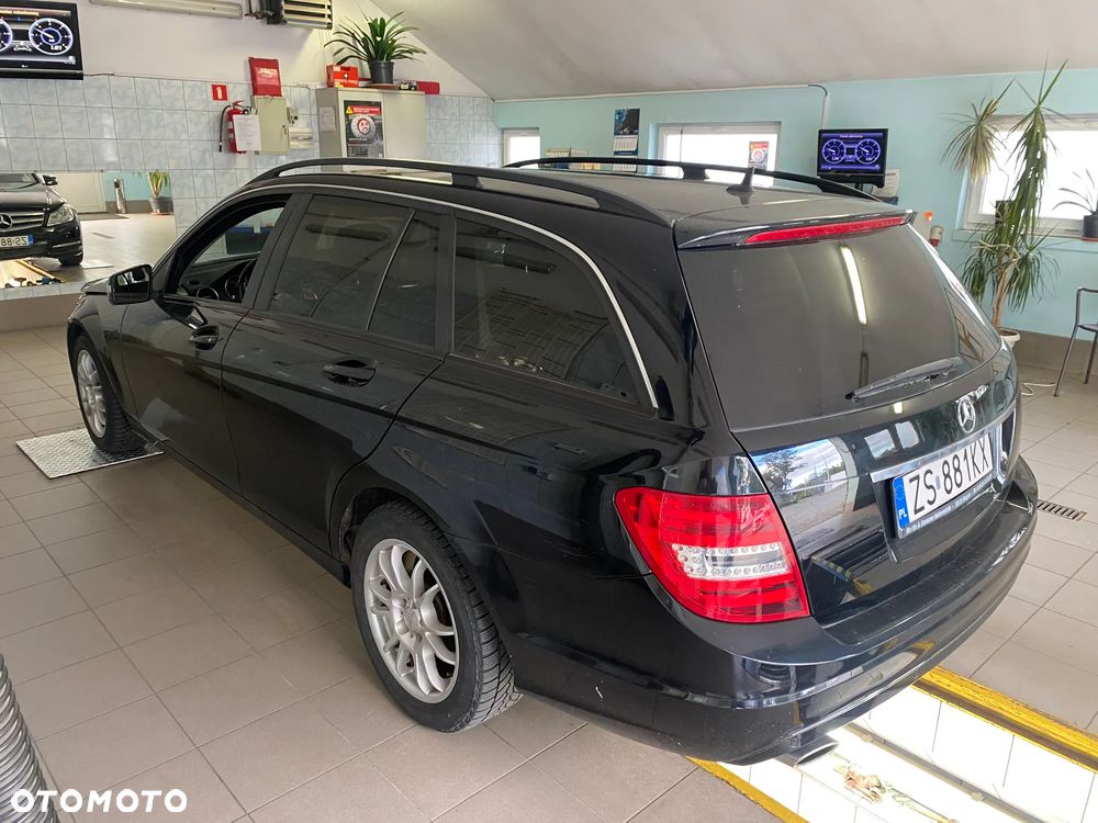 Mercedes-Benz Klasa C 220 CDI 7G-TRONIC Avantgarde Edition - 3
