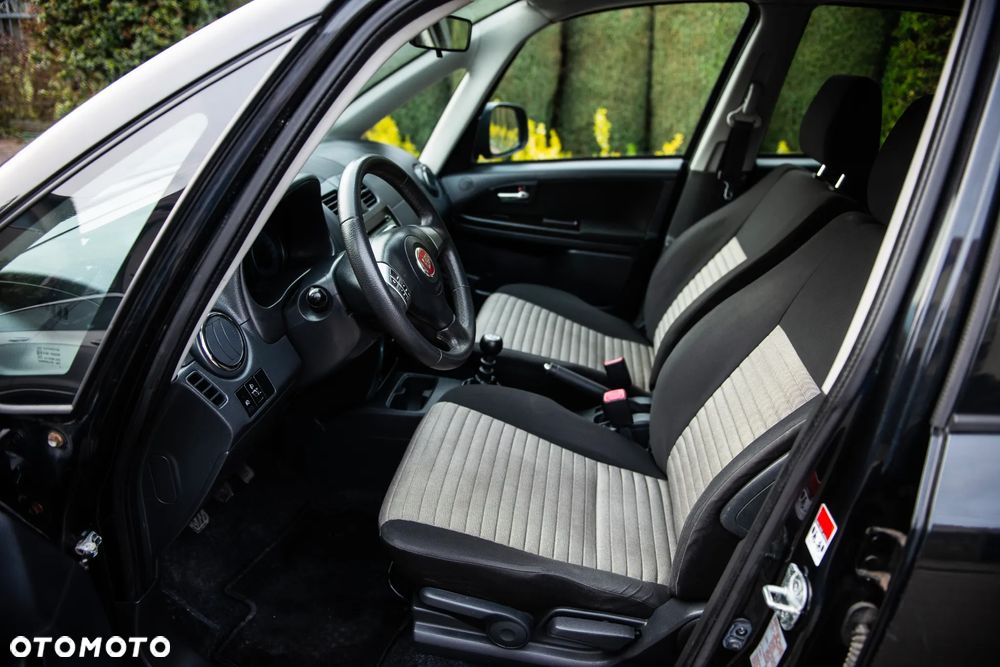 Fiat Sedici 2.0 Multijet DPF 4x2 Emotion - 16