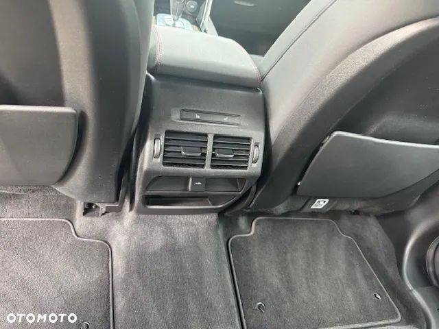 Land Rover Discovery Sport 2.0 D180 R-Dynamic SE - 17