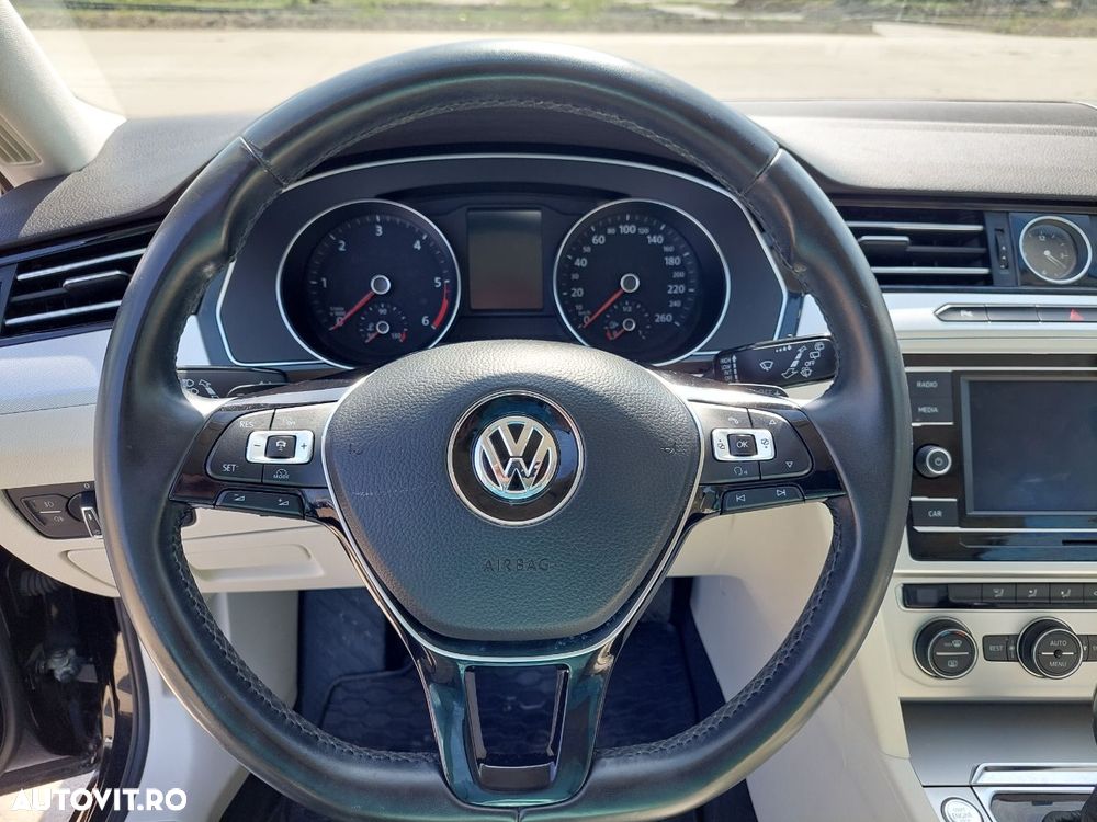 Volkswagen Passat 2.0 TDI DSG Comfortline - 10