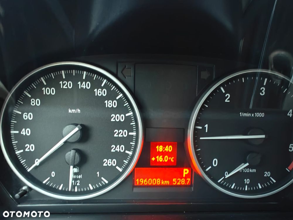 BMW X1 - 8