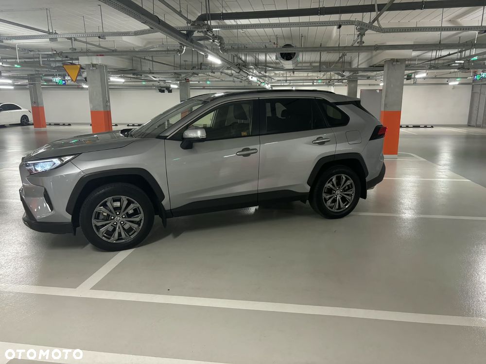 Toyota RAV4 - 3