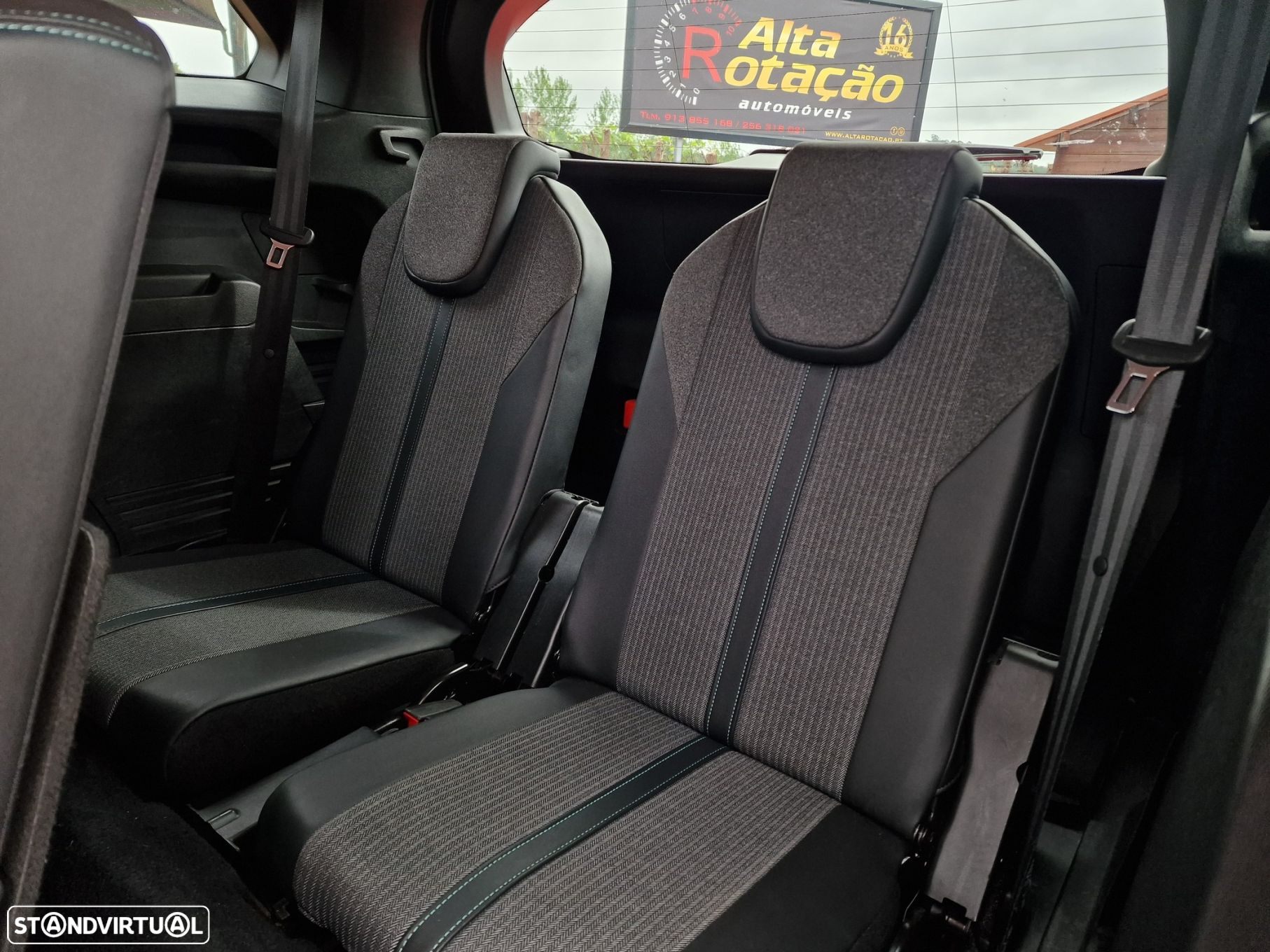 Peugeot 5008 1.5 BlueHDi Allure EAT8 - 14
