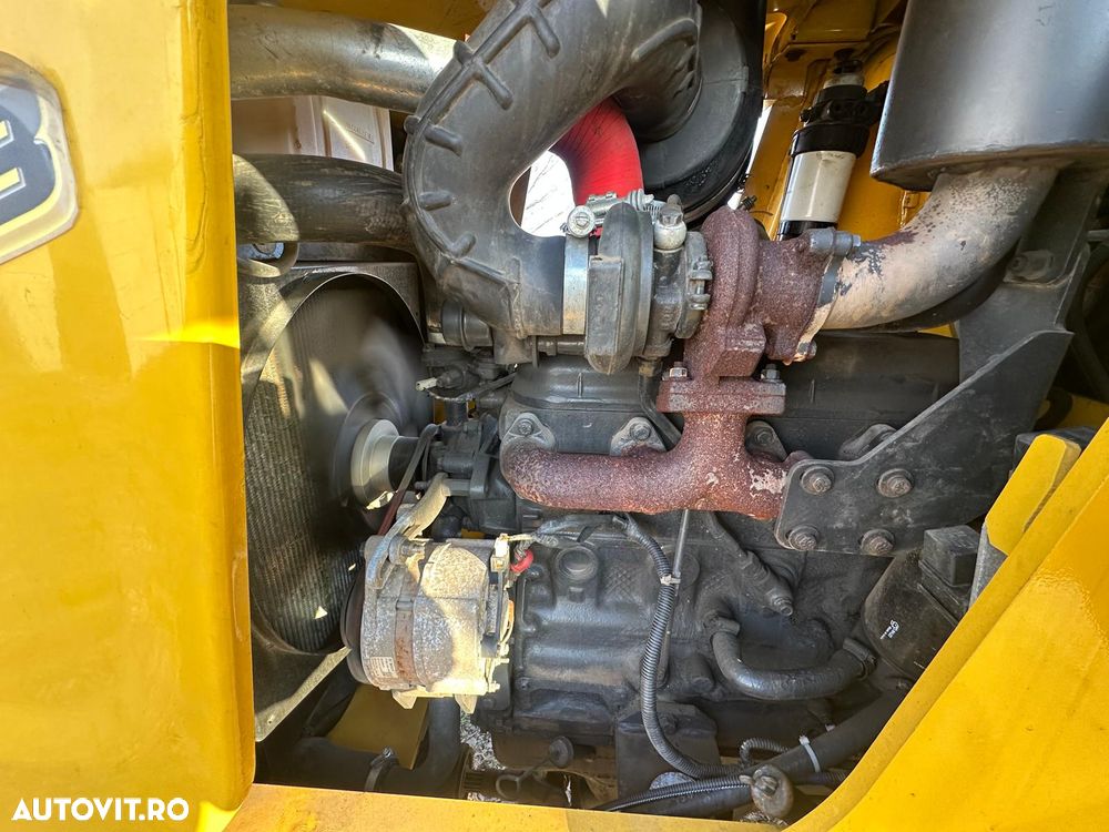 New Holland B80B - 12