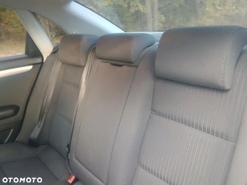 Audi A4 Limousine - 21