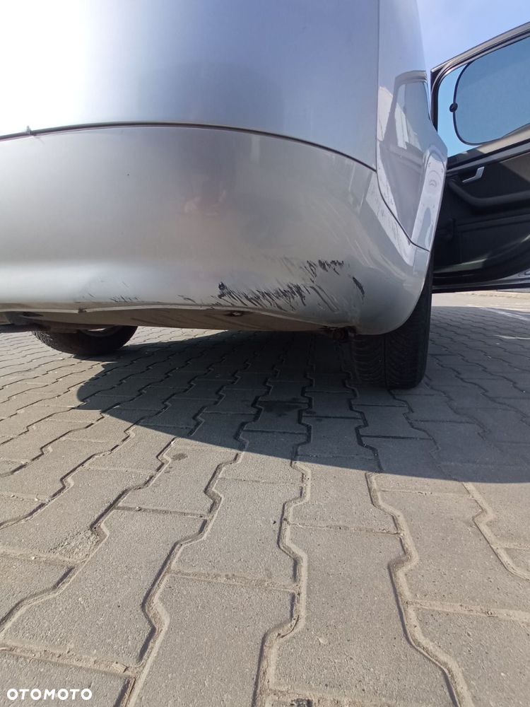 Audi A4 Limousine - 5