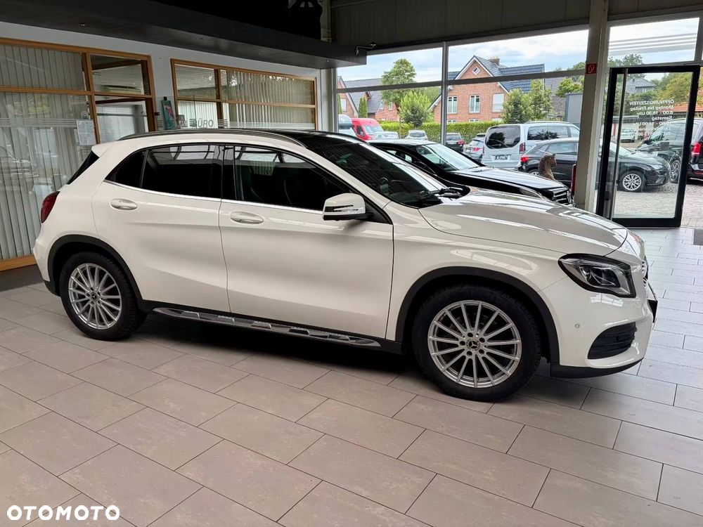 Mercedes-Benz GLA 220 4Matic 7G-DCT AMG Line - 4