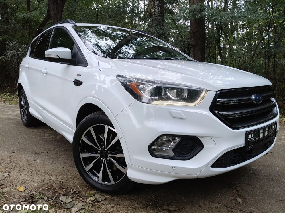 Ford Kuga 2.0 TDCi 2x4 ST-Line - 9