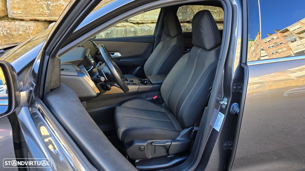 DS DS7 Crossback - 41