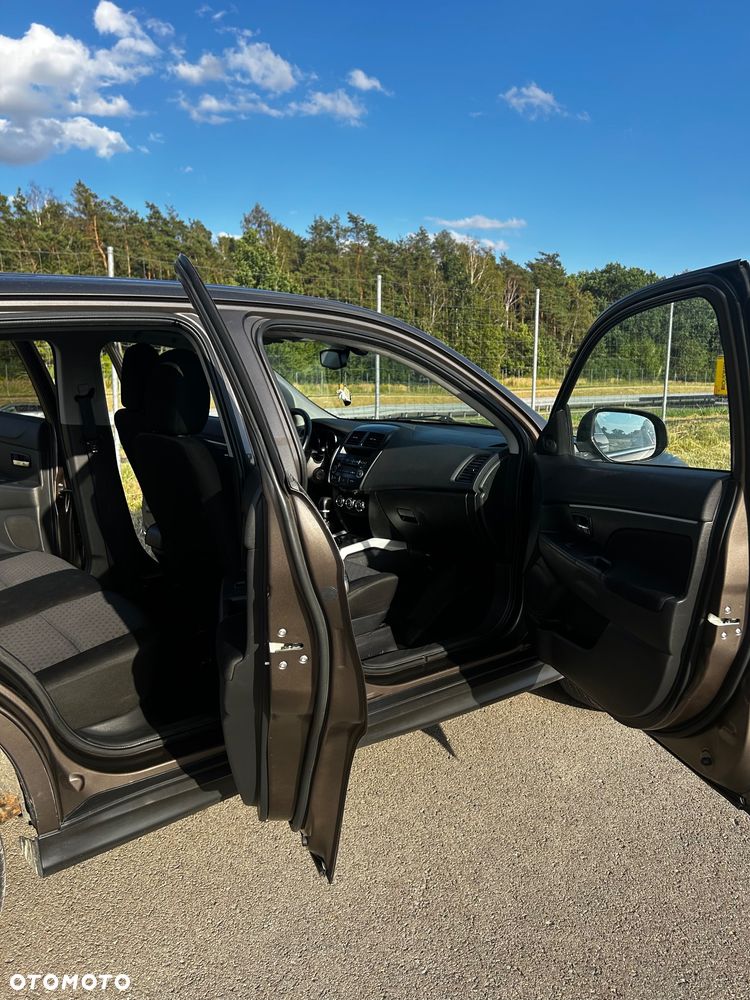 Mitsubishi ASX 1.8 DI-D 2WD 35 Jahre - 31