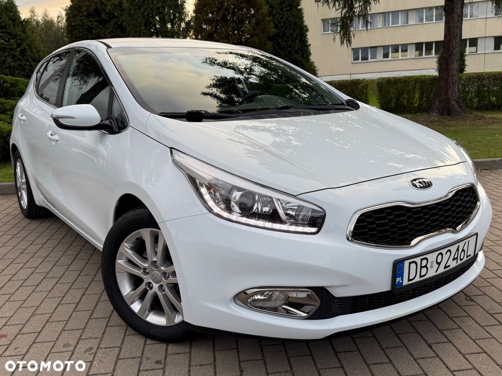 Kia Ceed 1.4 CVVT Dream Team Edition - 15