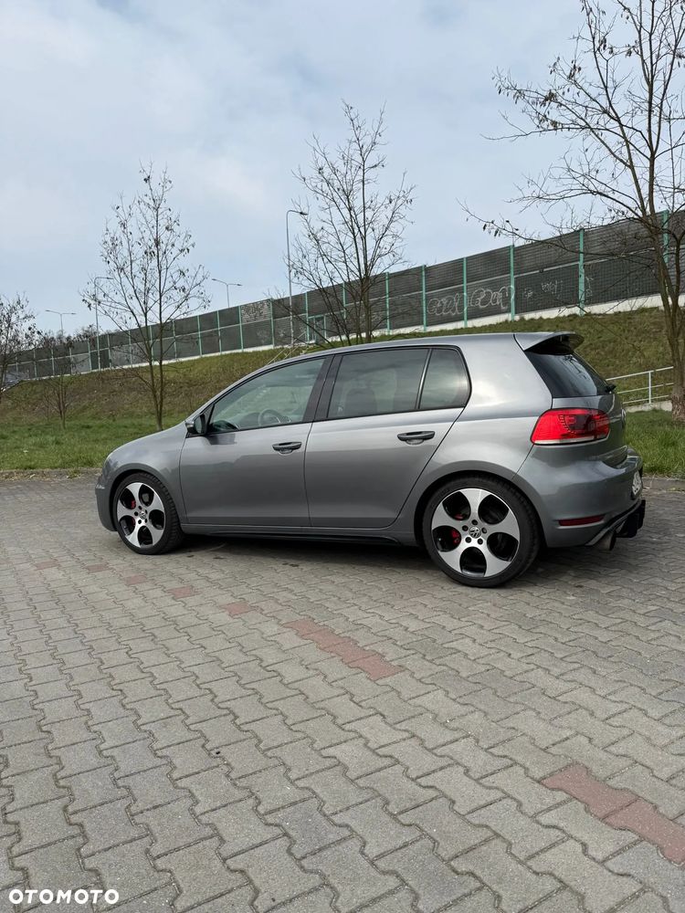 Volkswagen Golf 2.0 GTI - 5