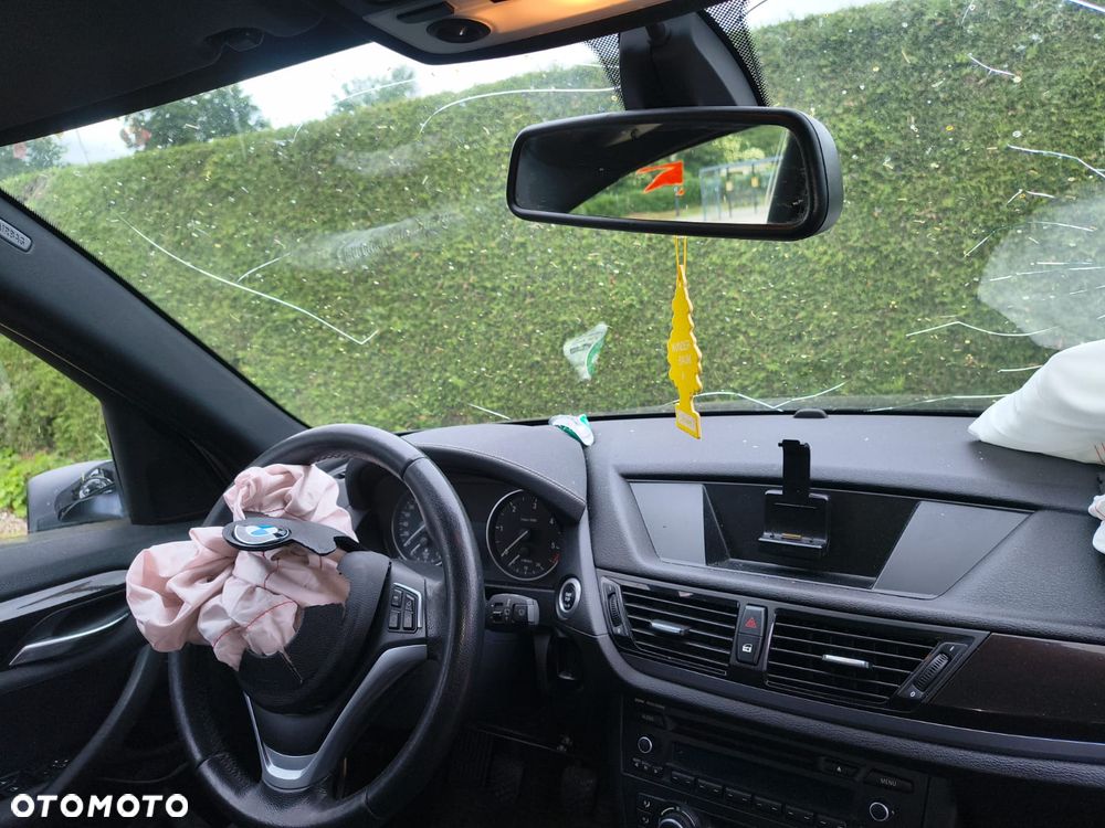 BMW X1 sDrive20d EfficientDynamics - 6