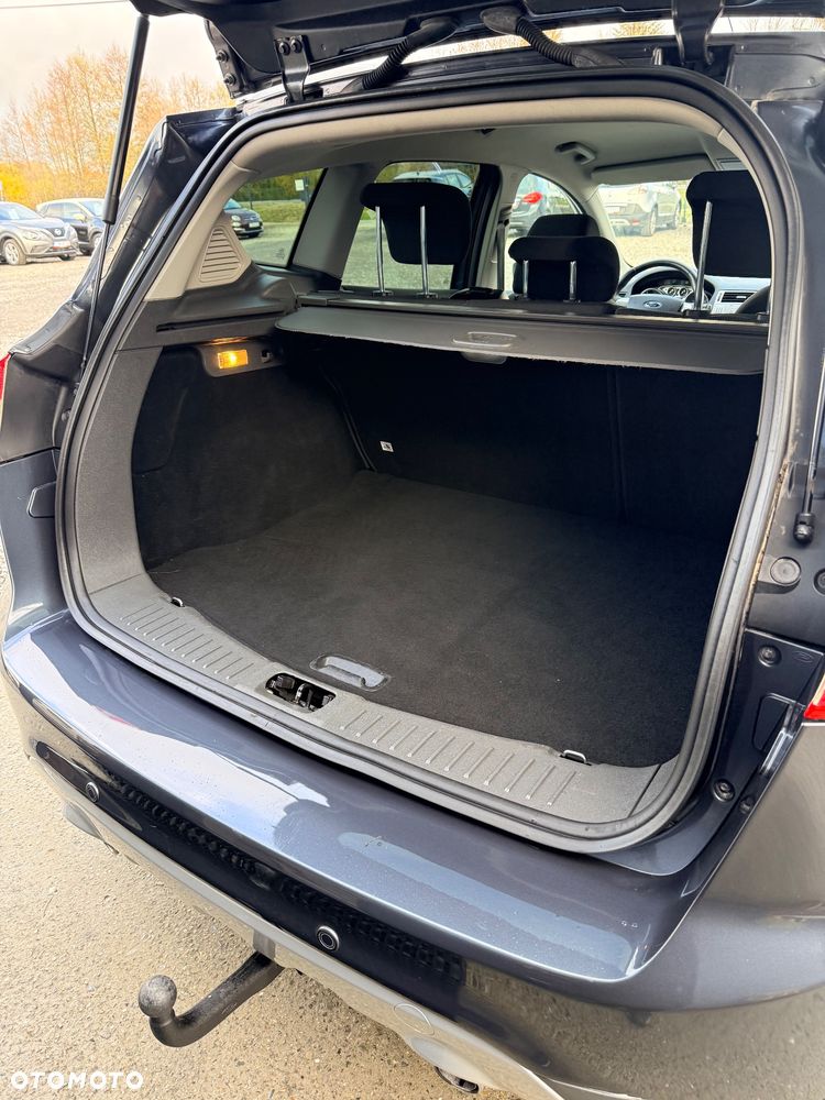 Ford Kuga - 11