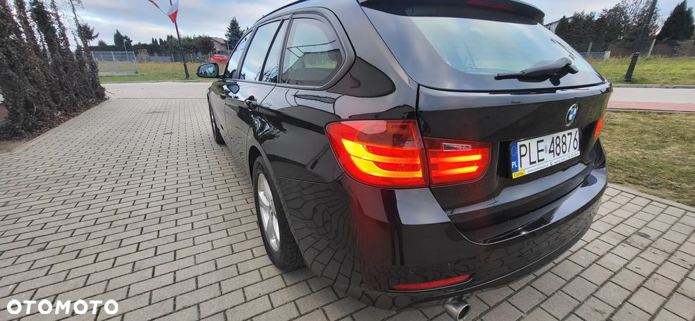 BMW Seria 3 318d DPF Edition Exclusive - 24