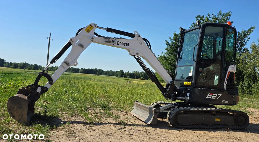 Bobcat E27 - 12
