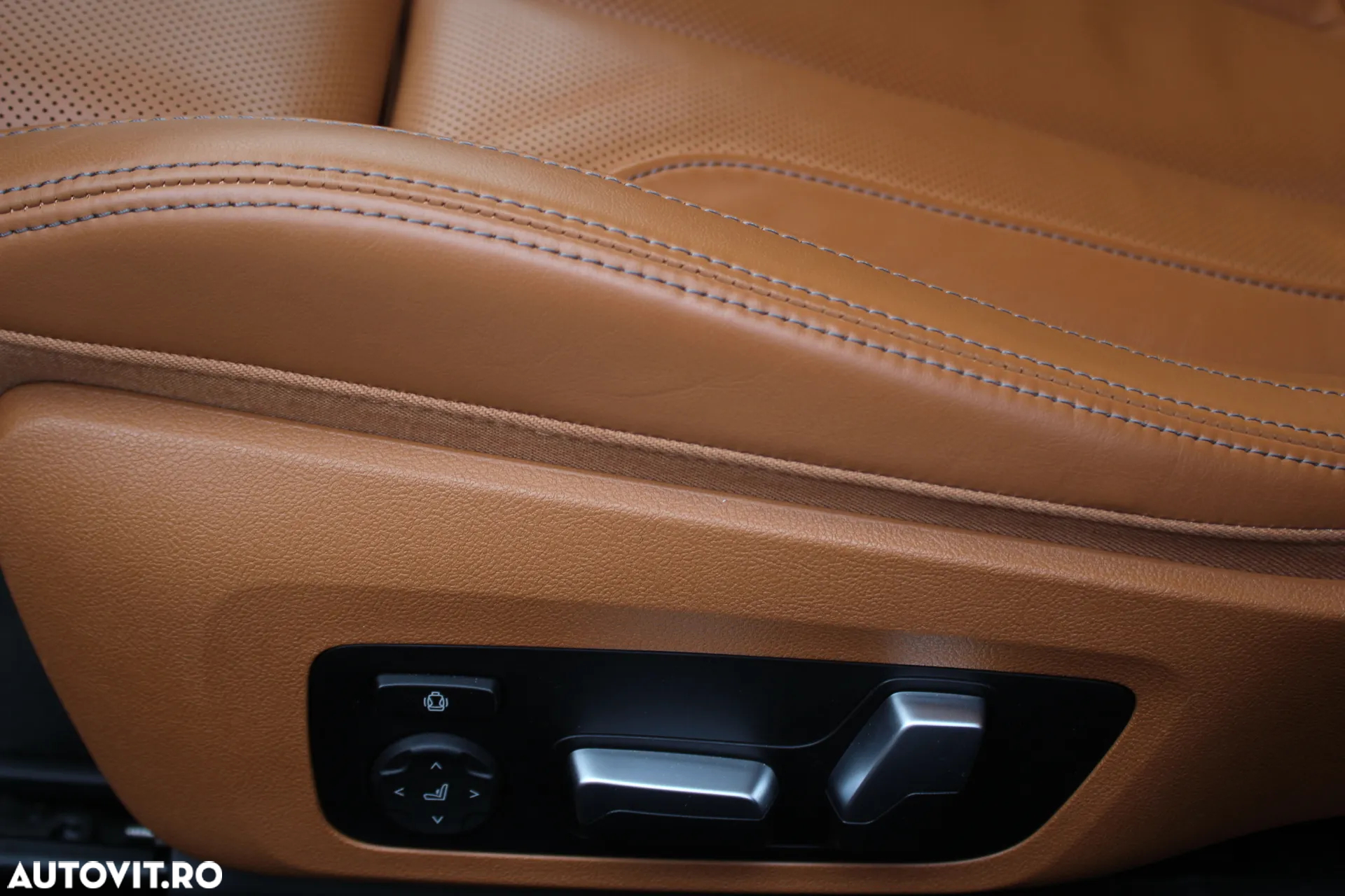 BMW Seria 8 840i xDrive AT - 18