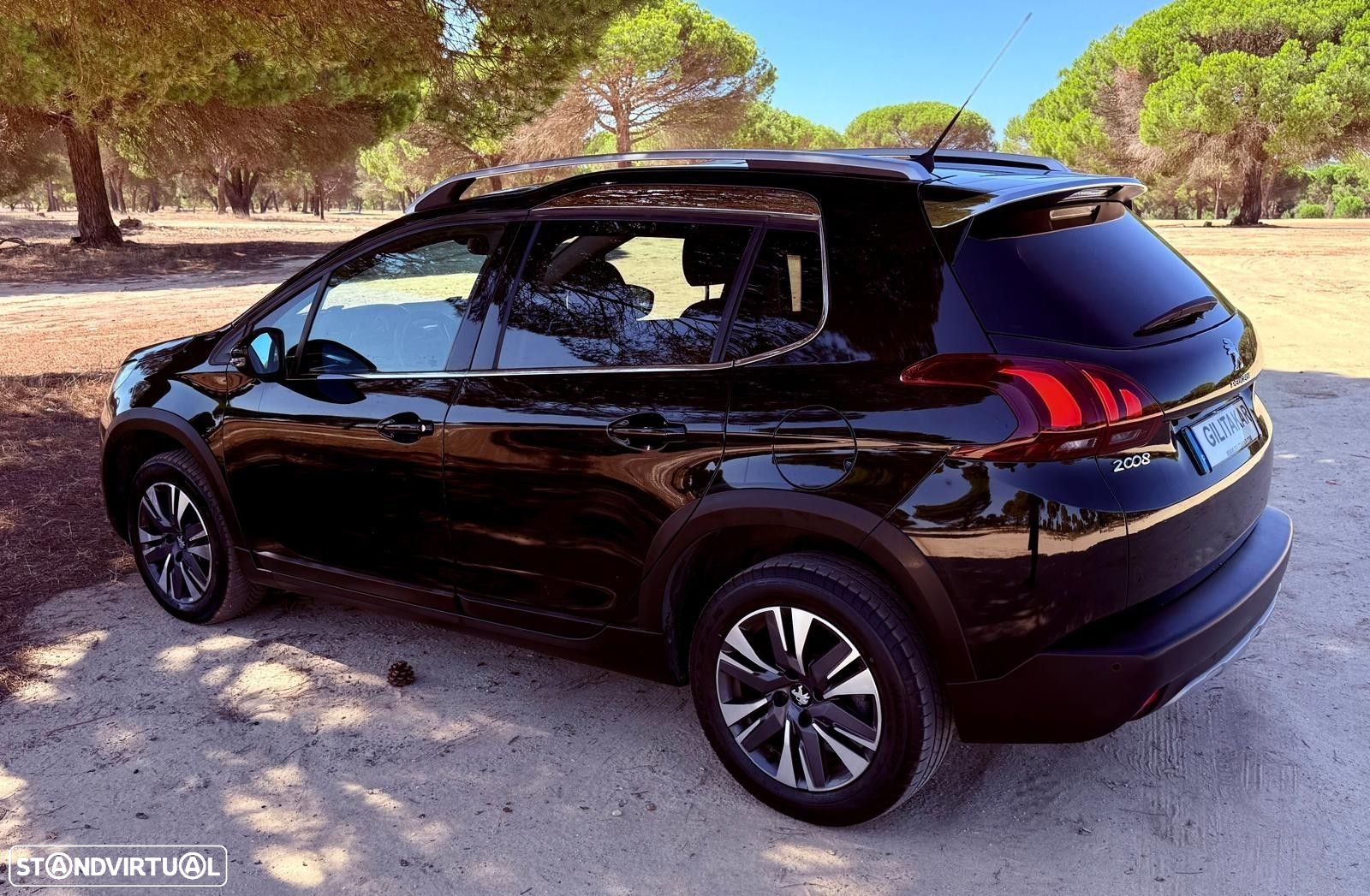 Peugeot 2008 1.2 PureTech Allure - 11