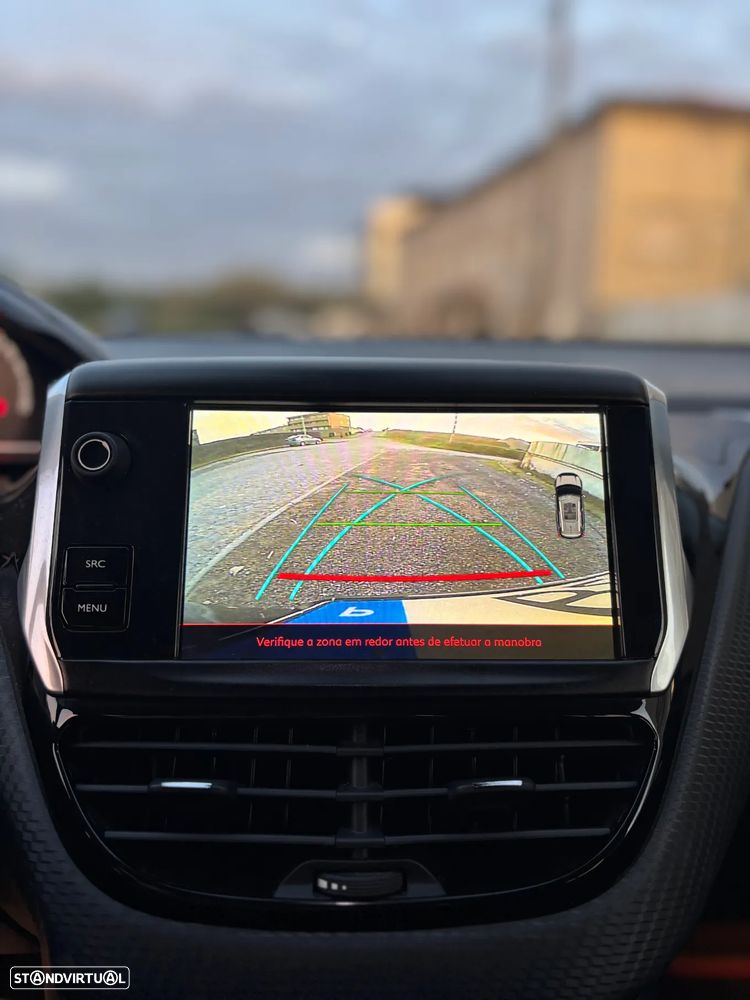 Peugeot 2008 1.2 PureTech GT Line - 12