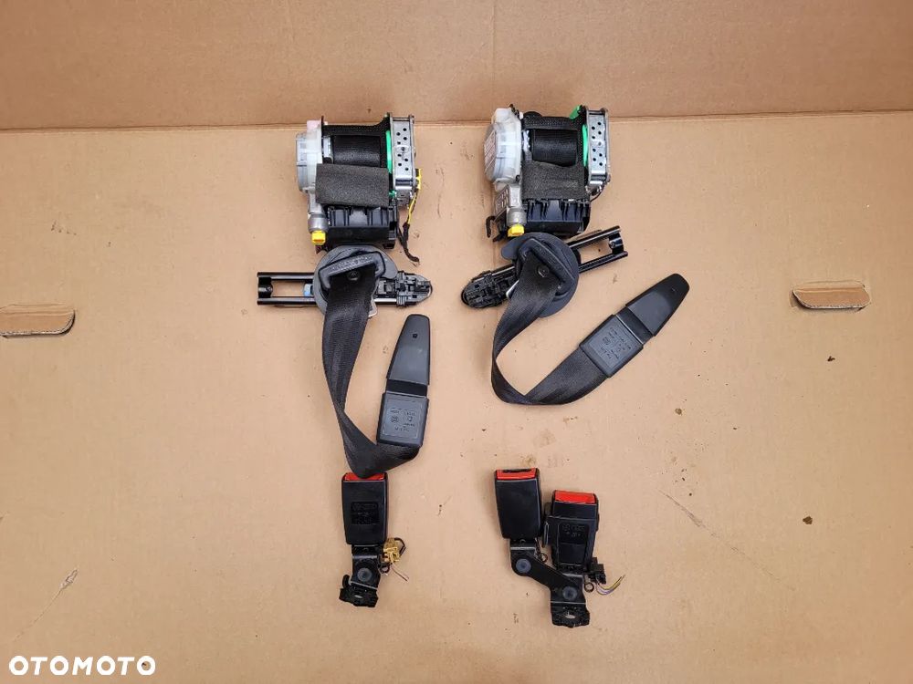 PASY PAS BEZPIECZEŃSTWA PRZÓD AUDI A6 C7 A7 4G8 - 4